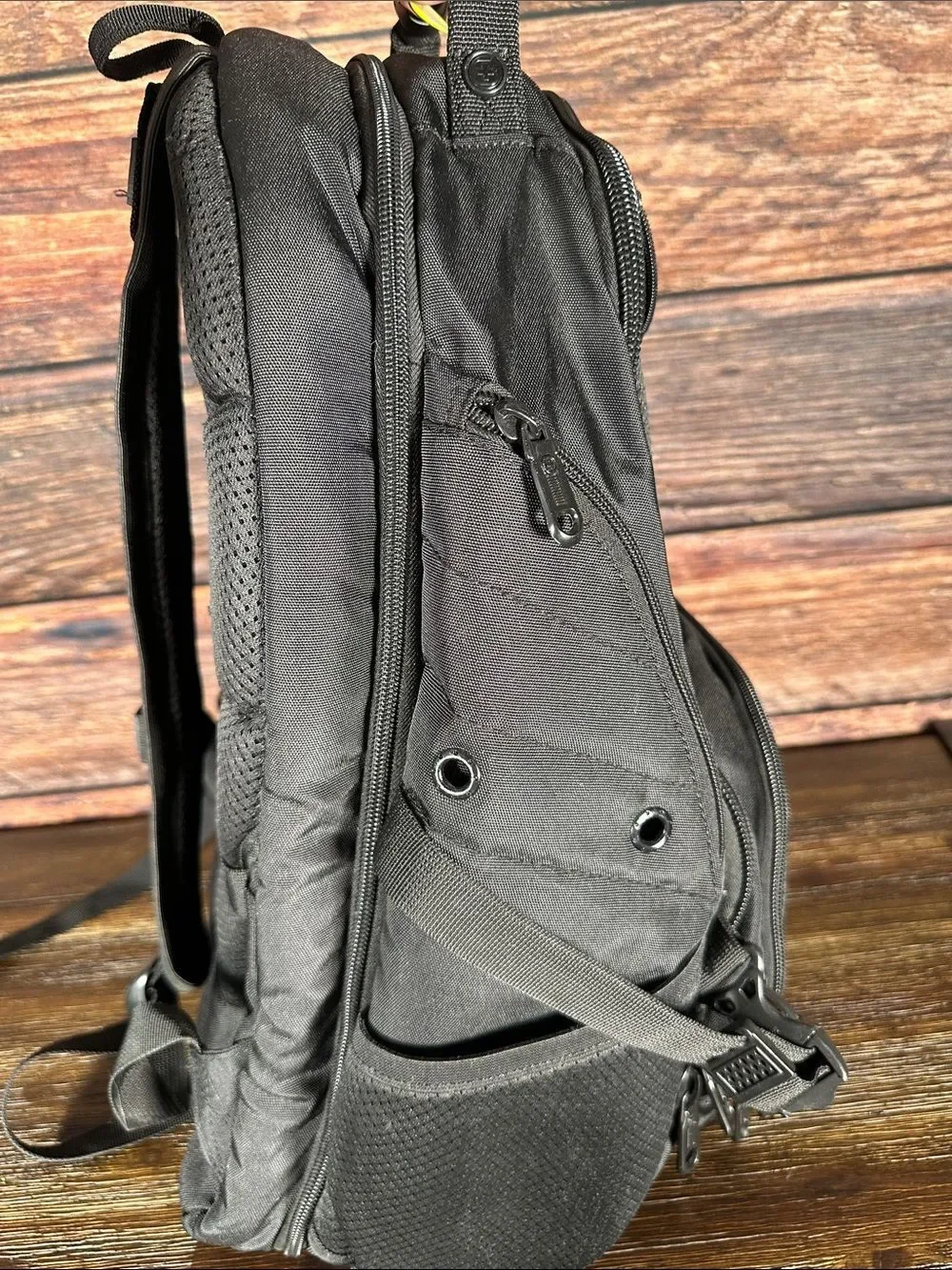 SwissGear Black Men's Everyday Travel & Laptop Backpack
